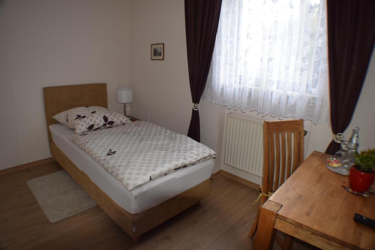 בצדורף Hotel Buergergesellschaft מראה חיצוני תמונה